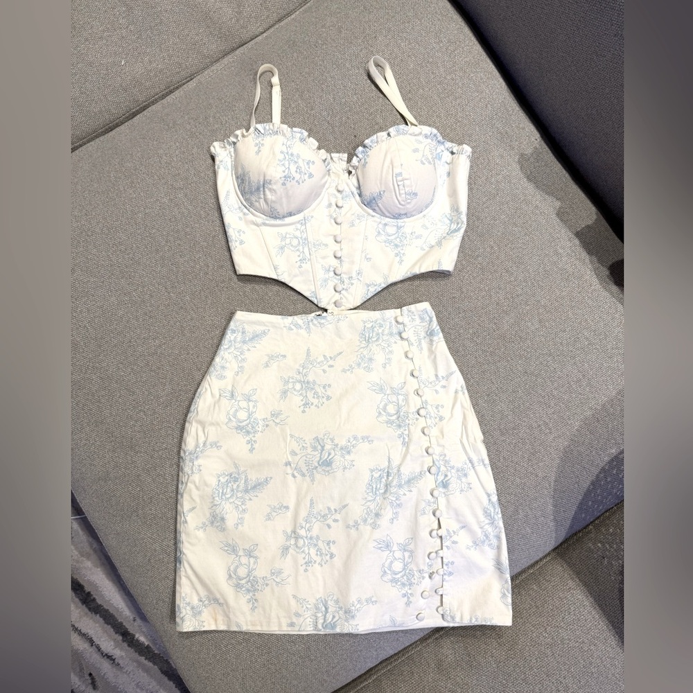 Two Piece Set